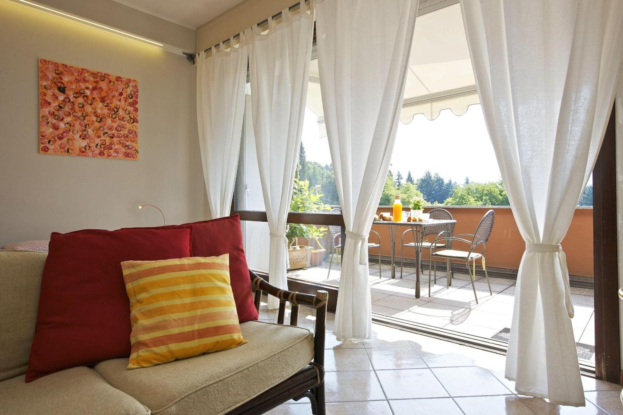 Residenz La Selva Studio-Apartments Ghiffa Pokój zdjęcie